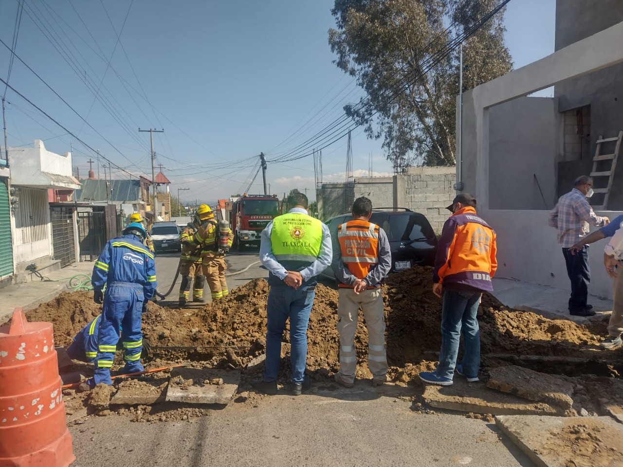 Activa Protección Civil protocolos de seguridad por fuga de gas en la colonia La Joya